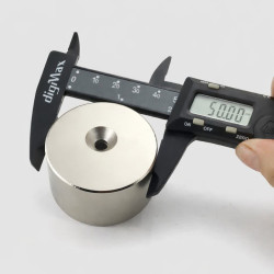 مگنت نئودیمیوم N42 دیسکی سوراخ‌دار کونیک | پیچ M5 | 50×30 میلی‌متر